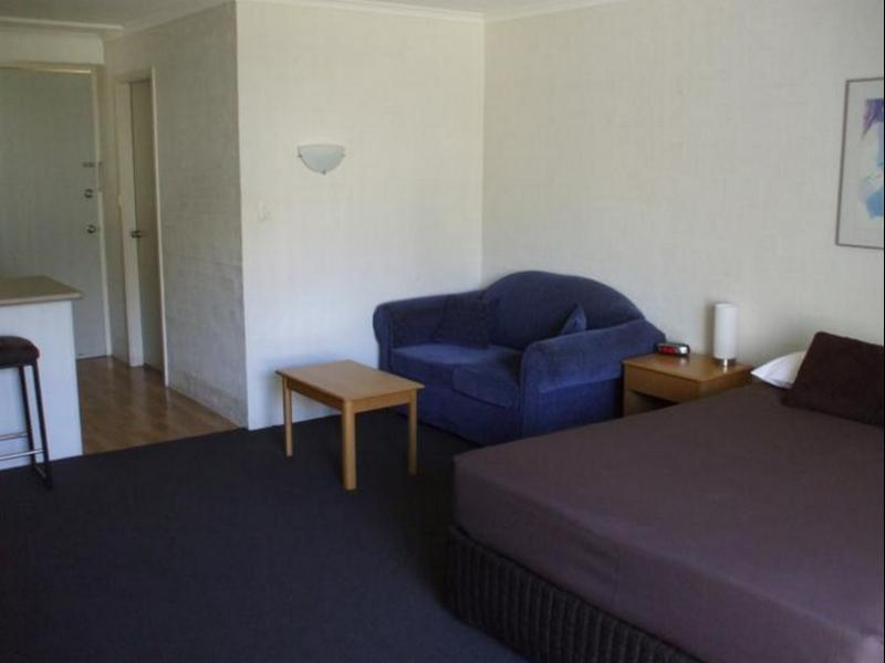 Summer East Apartments Orange Luaran gambar