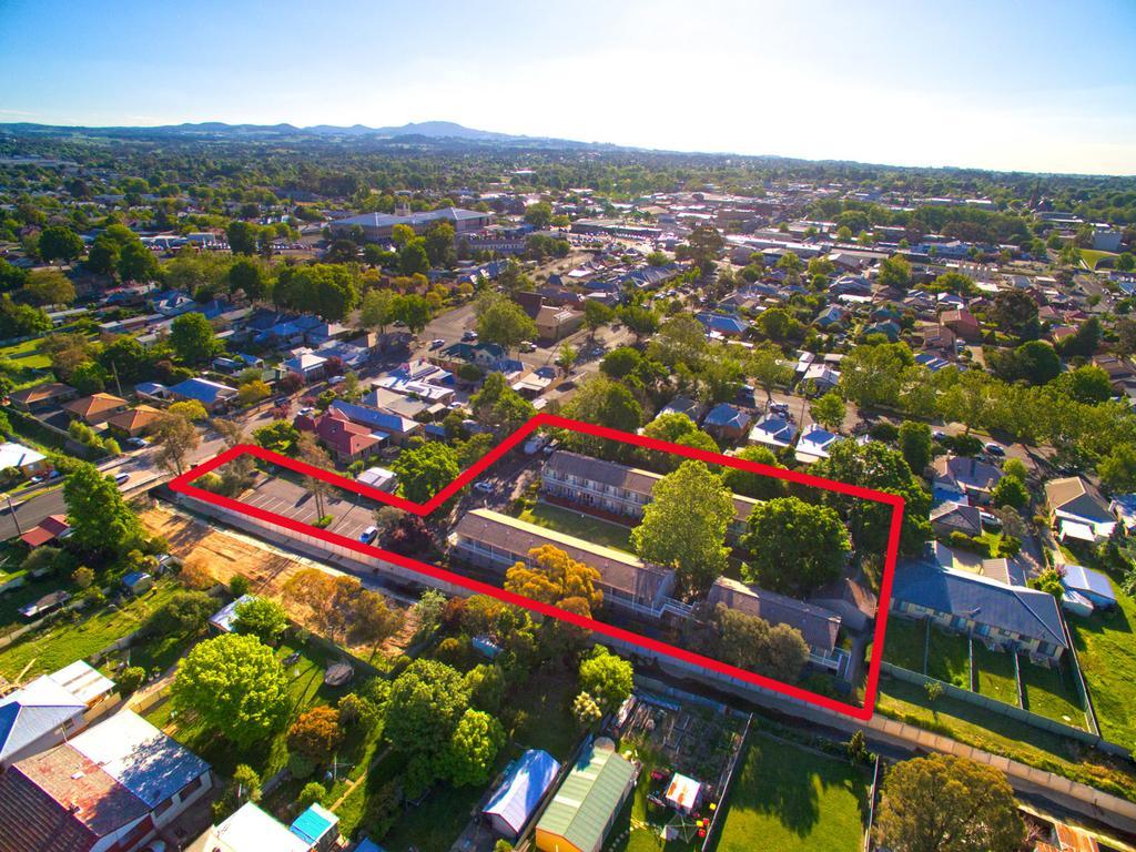 Summer East Apartments Orange Luaran gambar